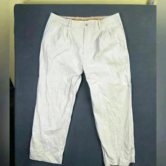 Tommy Bahama Silk Blend Chino Pants Men’s 35/32 bamboo soft classic island 0669 - Picture 1 of 9